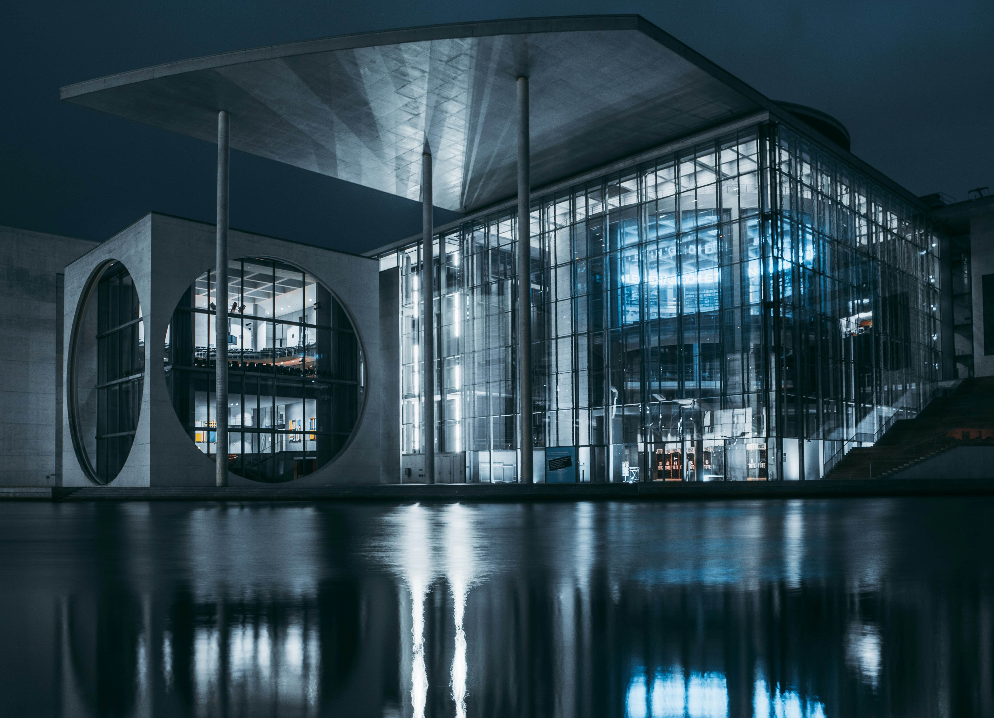 leyu官网-英伟达推出开源人形机器人模型GR00T N1 全球首款　